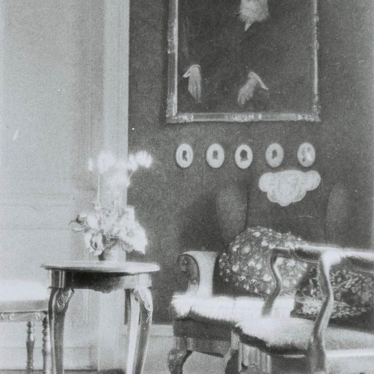 Weiße Villa – 3/10