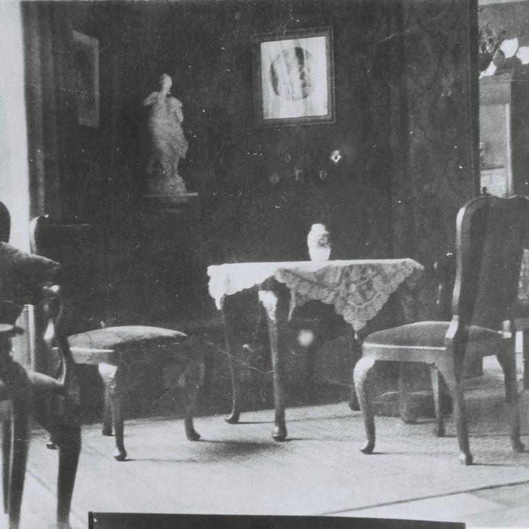 Weiße Villa – 7/10