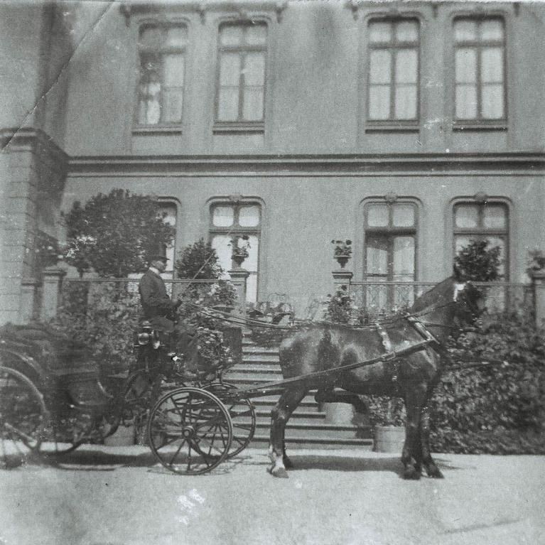 Weiße Villa – 2/10